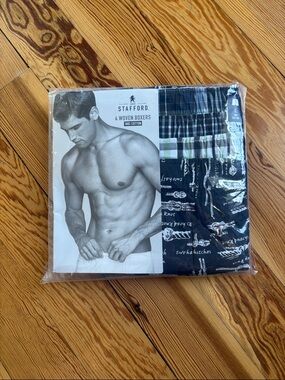 Stafford Men's Navy & Green Plaid Woven Boxers - 4 Pack